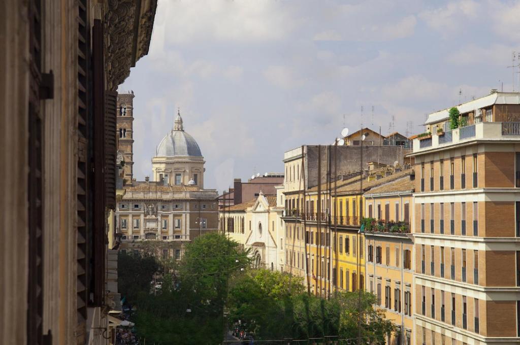 Carlo Alberto House Rome Exterior photo